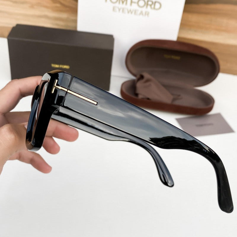 T0m F0rd 184 Black-Black Sunglass (Shining)