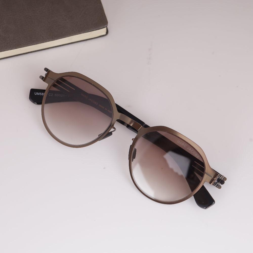 Marc Jacobs UM5801 Brown-Brown Sunglass with acetate frame and brown lenses