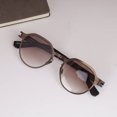 Marc Jacobs UM5801 Brown-Brown Sunglass with acetate frame and brown lenses