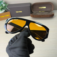 Stealth Oversized Black-Amber Sunglass