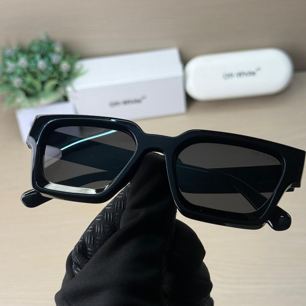 Stealth OW 25 Gloss Black Angular Square Sunglass